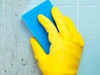 How to clean plaque from bathroom tiles