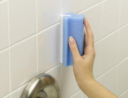 Как да боядисаме плочки в банята: правила за избор на боя и инструкции стъпка по стъпка