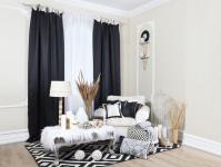Siyah beyaz perdeler: Önemsiz iç mekan klasikleri Oturma odasında siyah perdeler